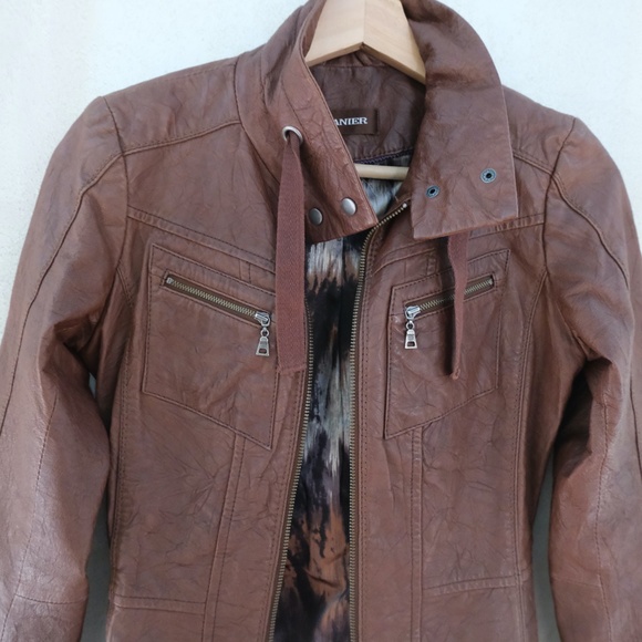 Danier Leather Jacket - Picture 10 of 10